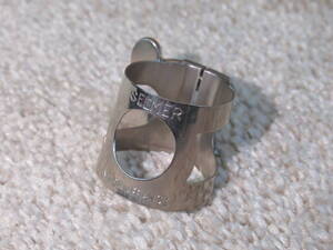 SELMER B♭クラリネット用リガチャーを買取りました！